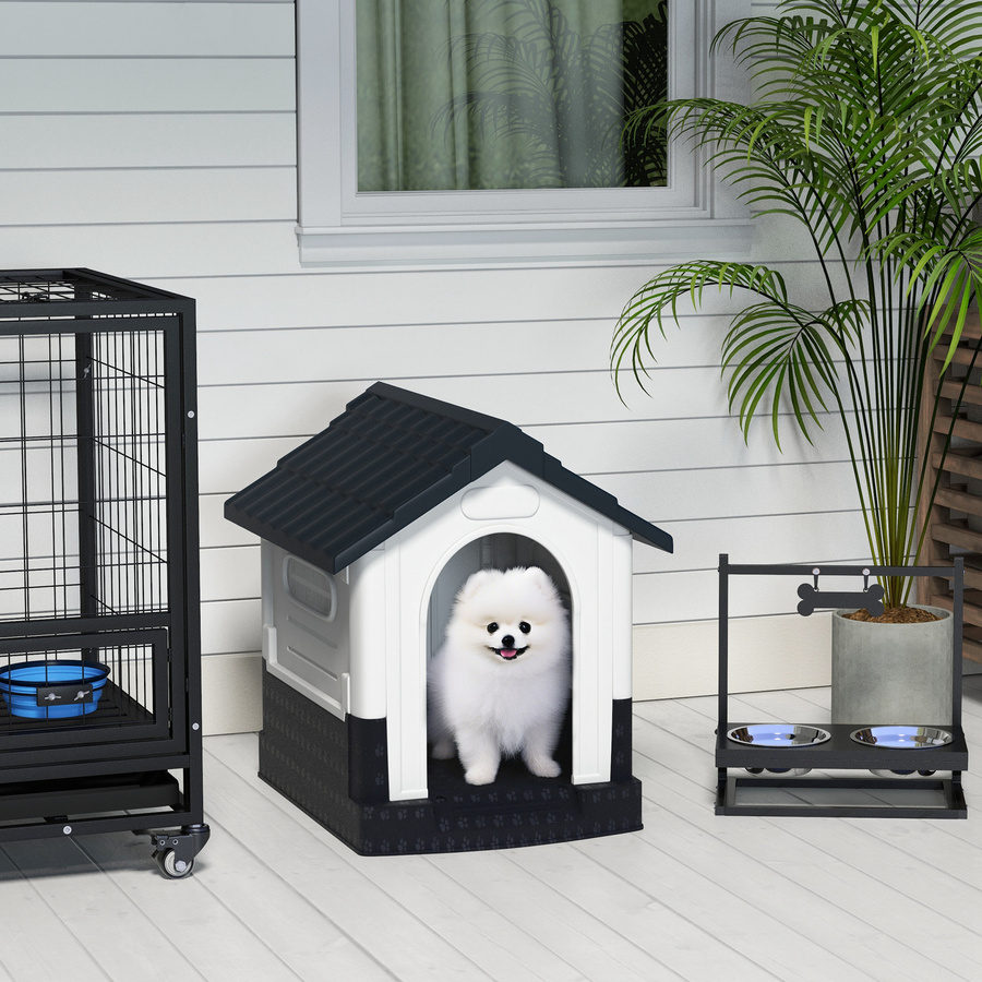PawHut Mini-Hundehütte für den Außenbereich aus Kunststoff mit 3 Fenstern und Ziegeloptik-Dach in Dunkelgrau, B/T/H: 64,5 x 57 x 66 cm, von Aosom - Bild 2