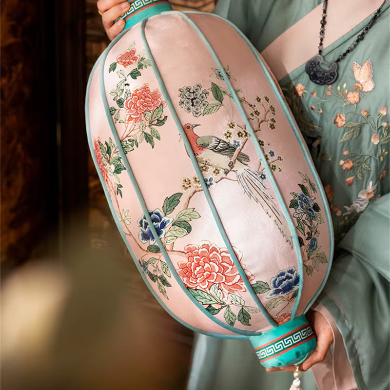 Formaso Zylinderkissen aus Samt in Rot mit Vintage Blumen-Vogel-Motiv, Durchmesser: 26,0 cm, Höhe: 48,0 cm - Bild 3