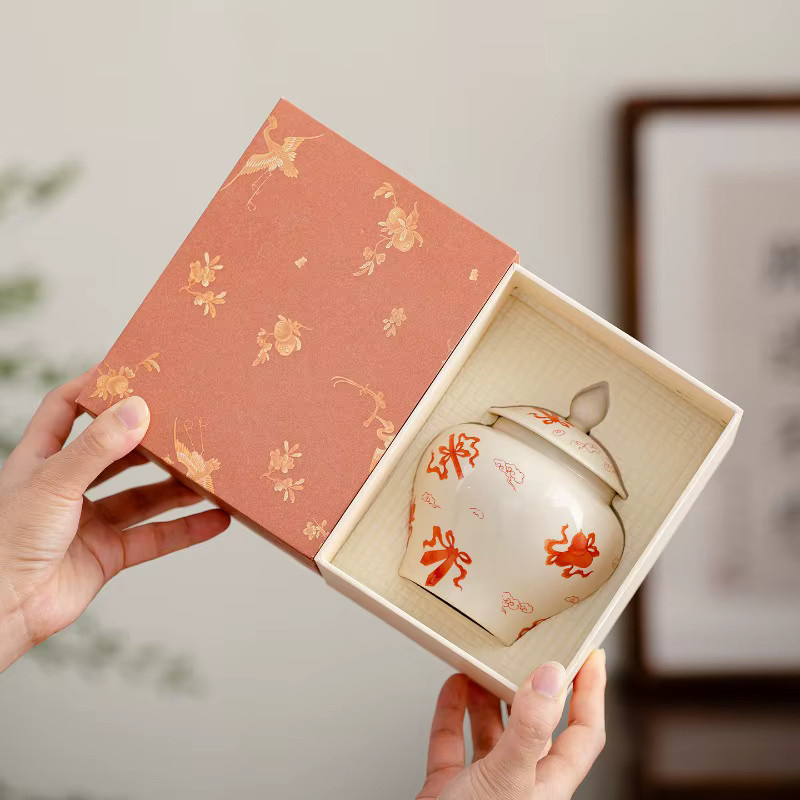 Jinjunmei Pu Erh Tee in schwarzer Keramik-Teedose - Bild 2