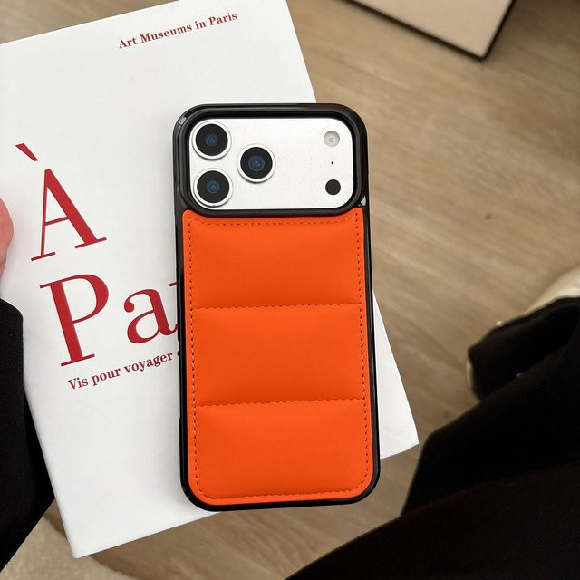 Stoßfeste Daunenjacke Schutzhülle für Apple iPhone 17 16 15 14 13 12 11 Pro Max Plus in Orange mit Air Cushion Technologie - Bild 1