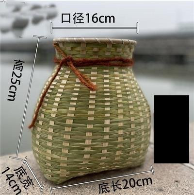 Handgemachter Bambuskorb von Binchi Outdoor Product als Teepflückkorb und Fischkorb in Grau und Grün mit offener Webstruktur - Bild 1
