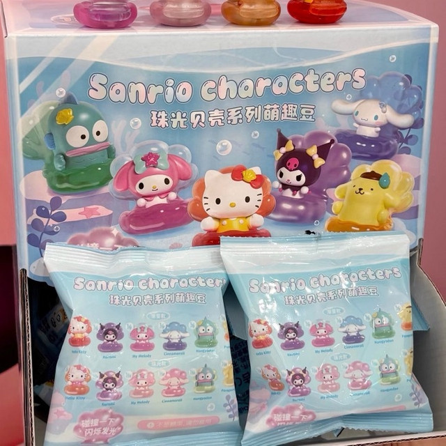 Moetch Sanrio Charaktere Perlenmuschel-Serie Hello Kitty und Kuromi Mystery Blind Bag Sammelfiguren Multicolor - Bild 1