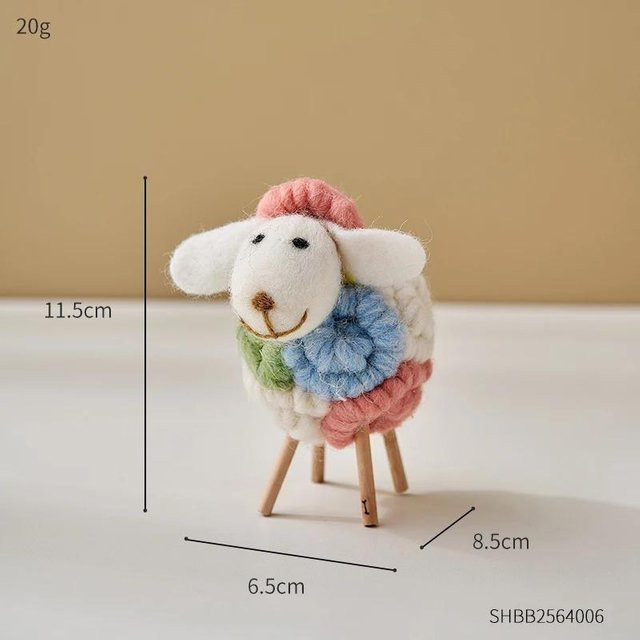 Kreatives Filzschaf-Ornament von Household supplies MH in Mehrfarbig als moderne Tischdekoration und Kawaii-Accessoire - Bild 1