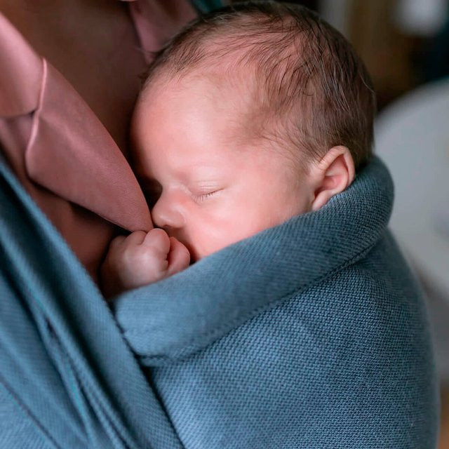 Hoppediz Babytragetuch Frühchentuch aus Baumwolle in Grau und Blau - Bild 1