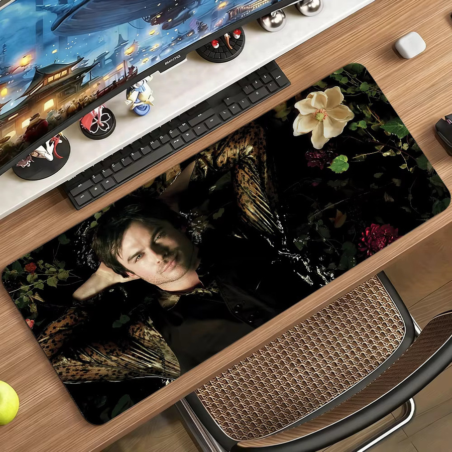 Damon Salvatore Vampire Diaries XXL Mauspad als rutschfeste Schreibtischunterlage in Multicolour für PC und Laptop - Bild 3