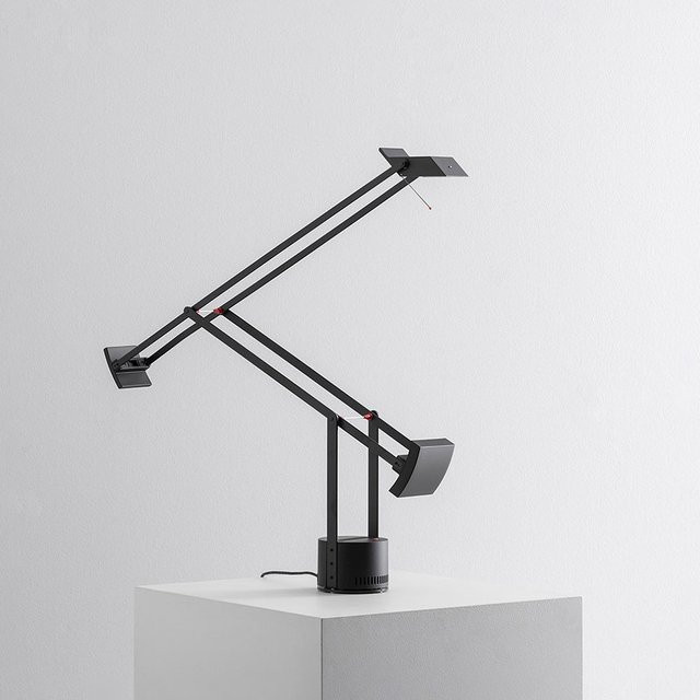 Artemide Tizio 50 Tischleuchte Schwarz aus Aluminium und Kunststoff für Büro und Homeoffice - Bild 1
