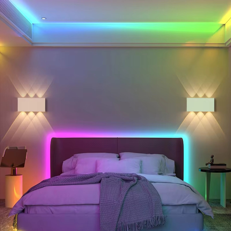 YooE RGB LED Wandleuchte mit Akku, magnetische Installation, Up-Down Licht, Mehrfarbig, Holz-Design, 6 W, 4000 mAh - Bild 2