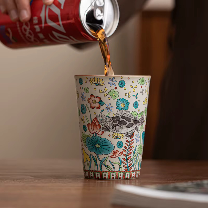 Keramiktasse mit Fisch- und Algenmuster in Multicolour für Tee oder Cola - Bild 2