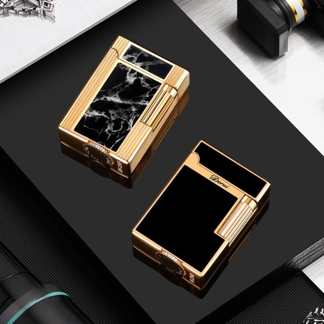 DERUI Boutique Gasfeuerzeug mit Side Slip Open Flame in Gold aus Metall und Leder inklusive Geschenkbox - Bild 1
