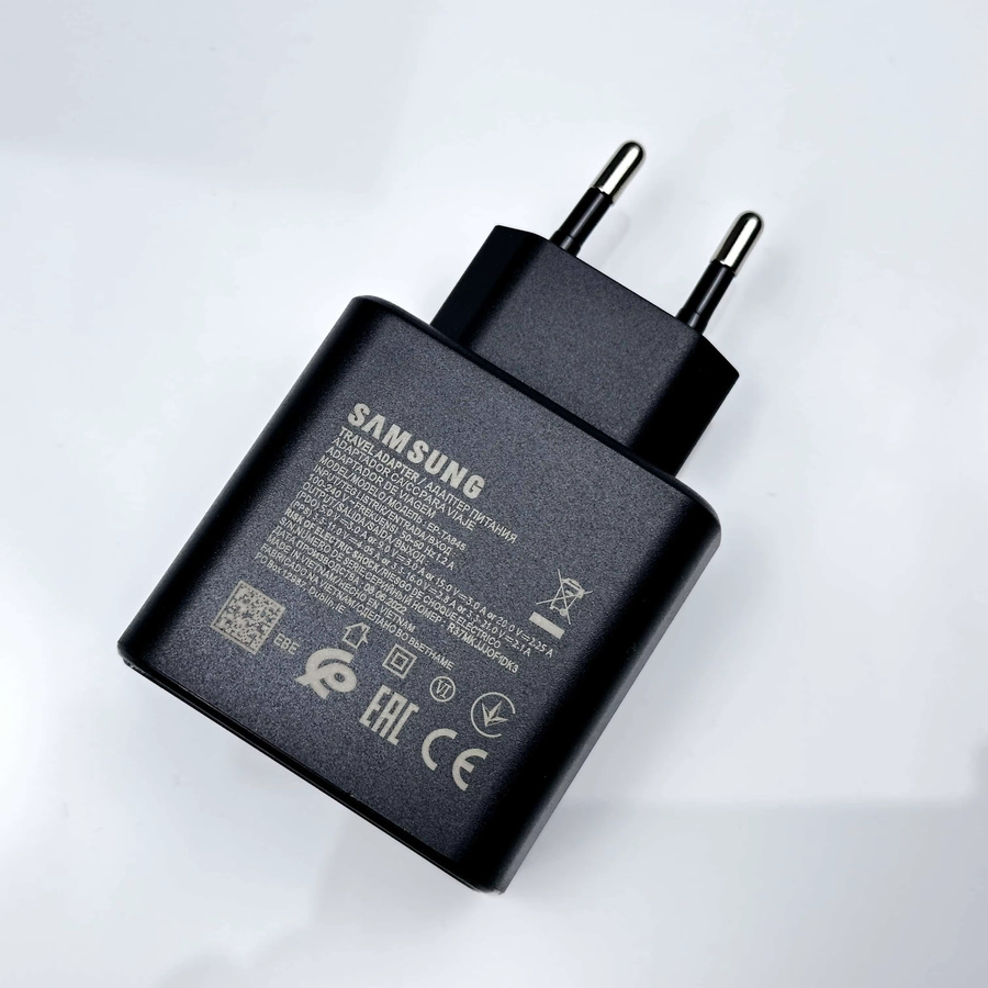 Samsung Original Super Fast Charge Ladegerät 45W USB-C PD Adapter in Schwarz für Galaxy S24 S23 S22 Note20 Ultra, Z Flip und Z Fold - Bild 2