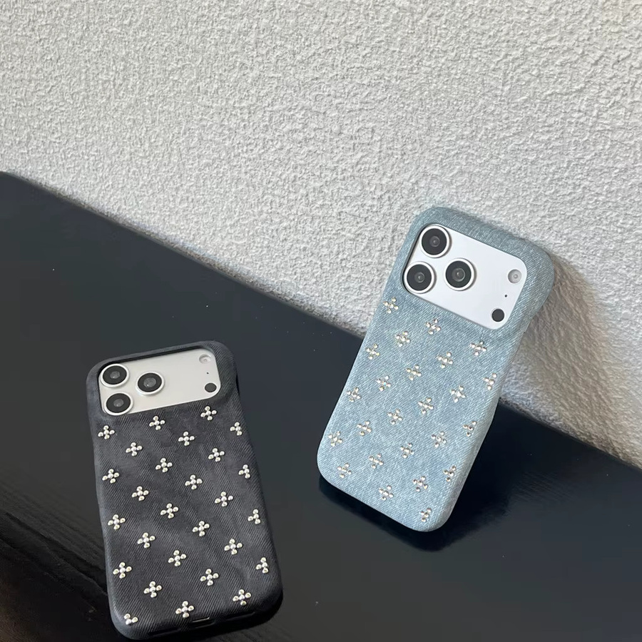 Stoßfeste Handyhülle im Retro-Denim-Look mit Nieten und Blumenmuster für iPhone 17 16 15 14 Pro Max in Blau und Schwarz - Bild 2