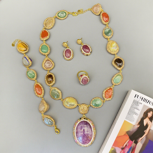 mutu Schmuckset, Amethyst, Tigerauge, Quarz, Strass-Perlen, Halskette, Ohrringe - Bild 1