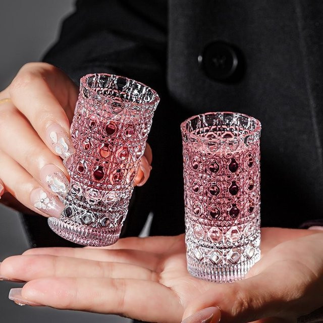 Luxus Mini Wasser Tassen Set aus Glas mit geprägtem Muster in Transparent - Bild 1