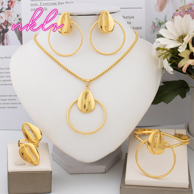 Schmuck-Set Halskette, Ohrringe, Armreif, Ring, Gold, Damen - Bild 1