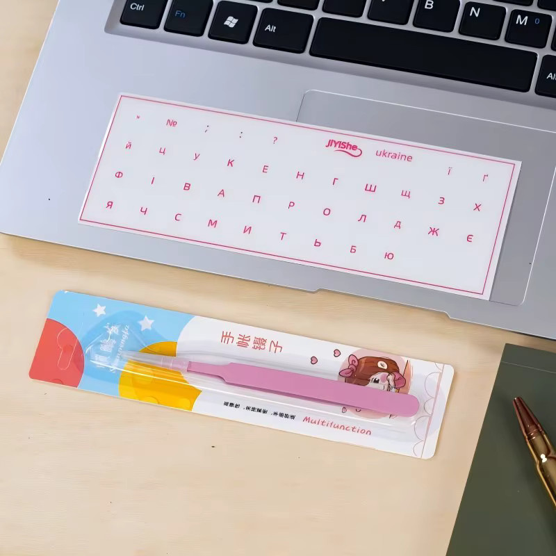 Uckland Tastaturaufkleber universelle transparente Seitengravuraufkleber für Desktop und Laptop in Gold und Transparent - Bild 1
