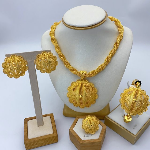 Schmuckset Halskette und Ohrringe, Gold, Damen, Hochzeit - Bild 1