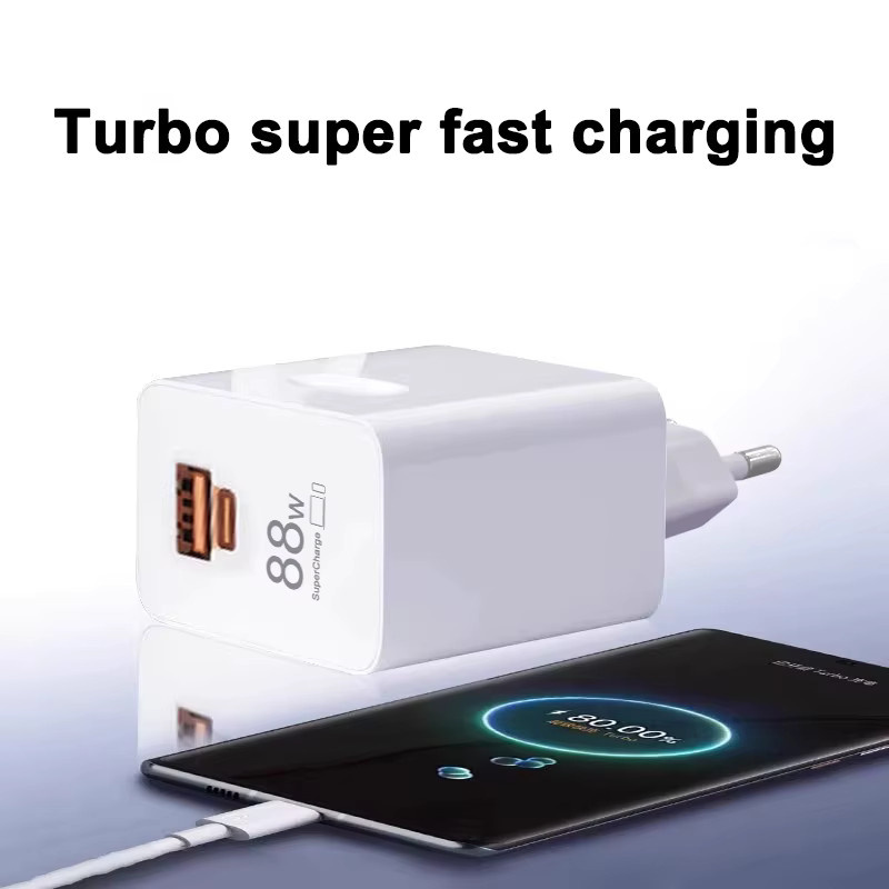 Huawei 88W Dual-Port Ladegerät mit USB-A und USB-C Typ-C Kabel in Weiß - Bild 3