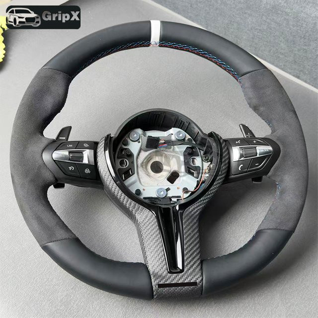 Sportlenkrad aus Alcantara für BMW F30 F10 F31 F20 E60 E90 in Schwarz - Bild 1