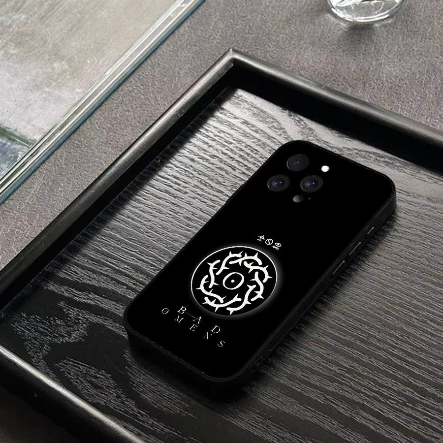 Mesuca Bad Omen Noah Logo Handyhülle für iPhone 17 16 15 14 13 12 11 Pro Max Mini X Xs XR in Schwarz aus Silikon - Bild 6