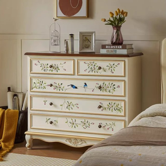 LIEI Buffet-Sideboard-Schrank im Mid-Century-Design, 5-stufiges Holz-Aufbewahrungsmöbel in Weiß mit floralem Muster für dein Wohnzimmer - Bild 1