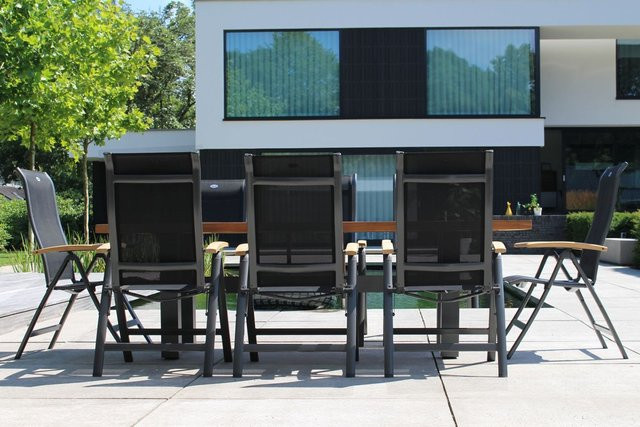 Hartman Garten-Essgruppe Yasmani/Alice in Anthrazit aus Aluminium und Teakholz mit 8 Klappstühlen, Tisch B: 240 cm, T: 100 cm - Bild 1