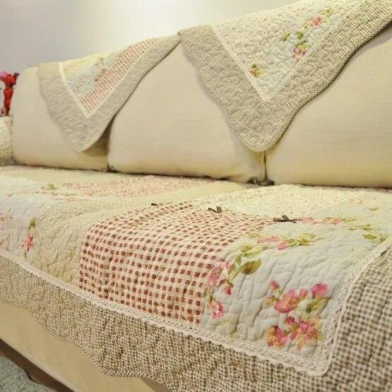 Grüner Sofabezug aus gewaschener Baumwolle mit floralem Muster im Landhausstil, B/H: 150 x 70 cm - Bild 1