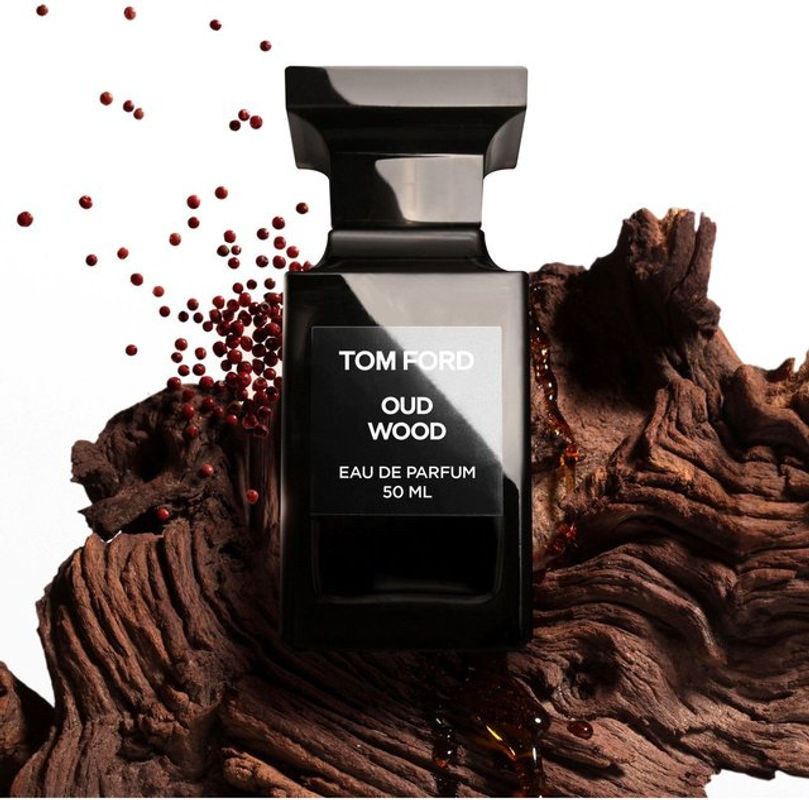 TOM FORD Private Blend Oud Wood Eau de Parfum für Damen und Herren, holzig-orientalischer Duft in schwarzem Glasflakon - Bild 1