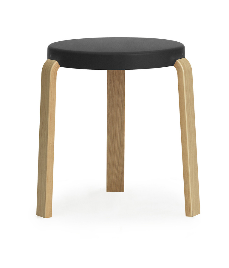 Normann Copenhagen Tap Hocker in Schwarz mit Holzgestell aus Eiche oder Walnuss - Bild 2