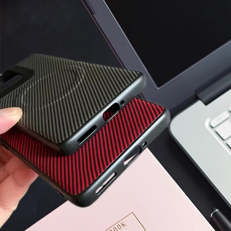 Magnetische Schutzhülle für Motorola Moto Edge 50 60 60S S50 Pro Fusion Ultra in Grau mit Leder-Kohlefaser-Textur und MagSafe-Kompatibilität - Bild 2