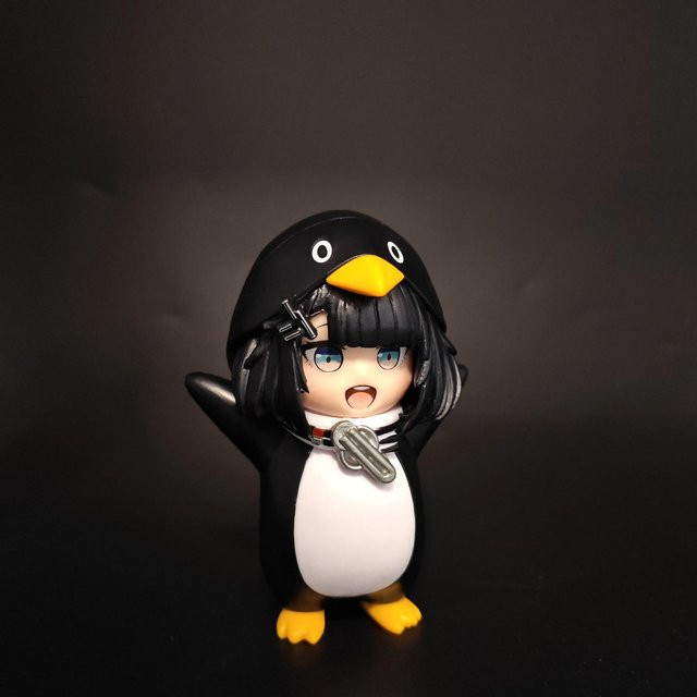 Gugugaga Kleiner Pinguin Administrator, PVC Figur, ab 14 Jahren - Bild 1