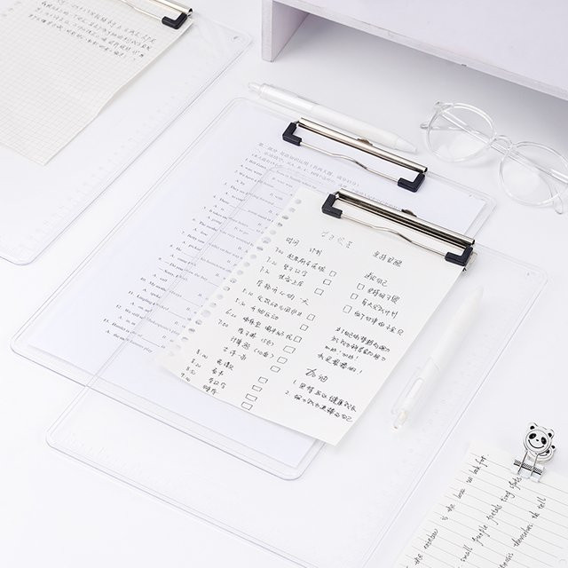 Transparentes A4 Klemmbrett aus Kunststoff mit Low-Profile-Clip für Büro und Heimorganisation - Bild 1