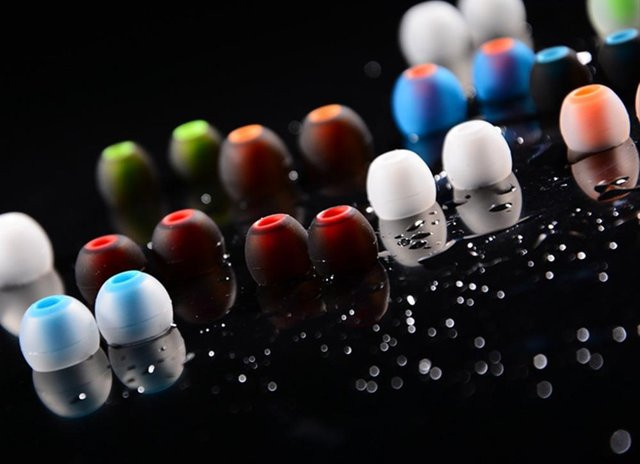mfySpace Silikon In-Ear Ohrstöpsel 12 Stück Set, 3,8 mm weiche Ohrpolster-Kissen in Schwarz und Mehrfarbig - Bild 1