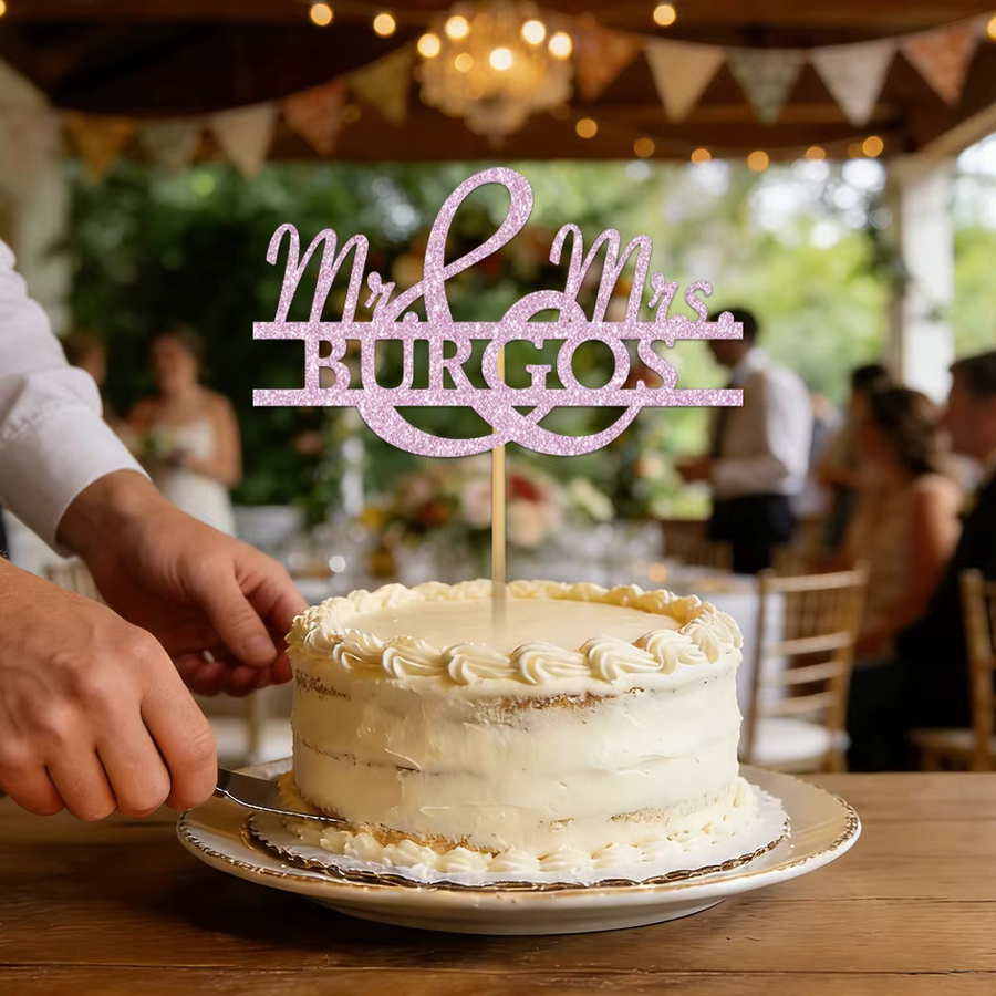 Personalisierter Glitzer-Kuchenaufsatz Mr & Mrs von cyuan mit individuellen Namen zur Dekoration für deine Hochzeit oder Brautparty - Bild 3