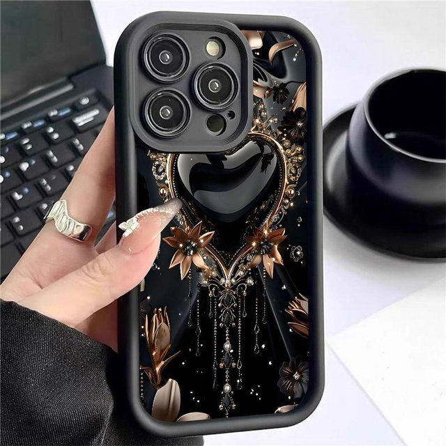 TrendVibeCN Handyhülle mit herzförmiger Rille und Goldrand in Schwarz für iPhone 14-17 Pro Max und Galaxy A22 5G - Bild 1