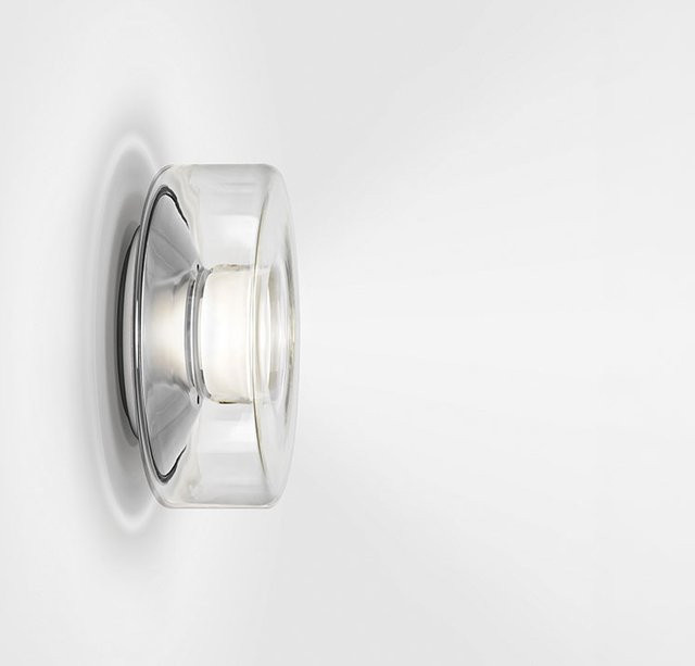 Serien Lighting Curling Wall XS LED-Wandleuchte mit transparentem Glasschirm in Silber und 3000K Warmweiß - Bild 1