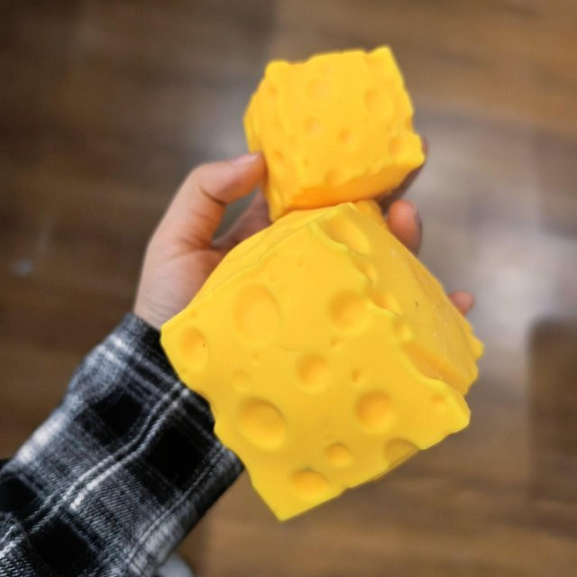 Binchi Outdoor Equipment Extragroßer Blockkäse Quetschspielzeug - Bild 1
