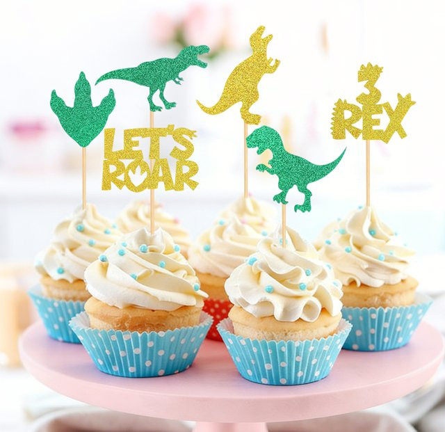 YOMDID 24 Stück Niedliche Dinosaurier-Cupcake-Topper in Grün, Gold und Multicolour als Glitzer-Dino-Kuchendekoration für Deine Geburtstagsfeier oder Baby-Shower - Bild 1