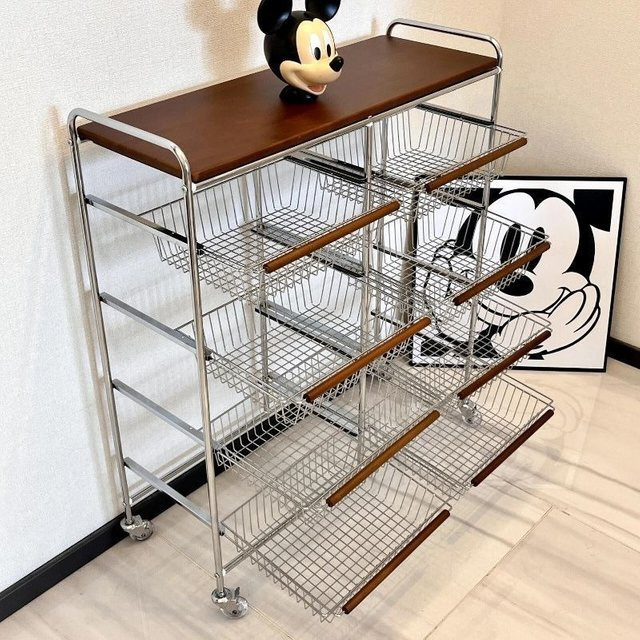 LIUSHADUOLA Multifunktionaler Küchenwagen aus Metall und Holz in Silber, Mehrstöckiger Servierwagen mit Rollen im Industrial Design - Bild 1