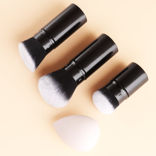 Ronshadow Make-up-Set, 3-teilig, Puderpinsel, Rougepinsel, Make-up-Schwamm, Unisex - Bild 1