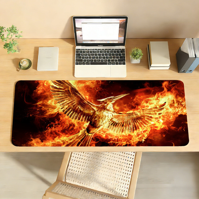 XXL Film-Mauspad The Hunger Games in Multicolour, rutschfeste Schreibtischunterlage aus Gummi für PC und Laptop - Bild 1