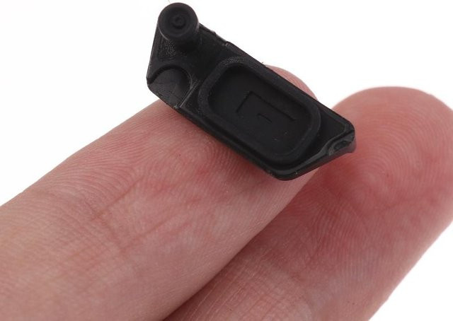 Garmin Lade-Gummikappe als Staubschutz und USB-Abdeckung für Edge 530 und 830 in Schwarz - Bild 1