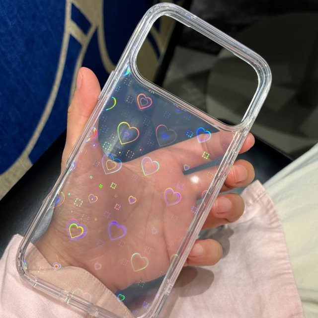 FUCHU Schutzhülle mit holografischem Farbverlauf und Laser-Herzmuster für iPhone 11 bis iPhone 17 Air, transparent und weich - Bild 1