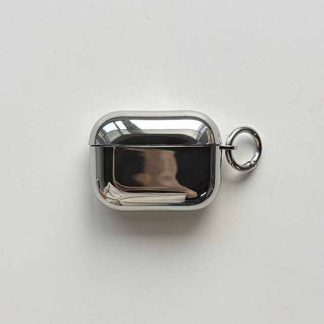 Silberne Kopfhörerhülle mit Metallring für Apple AirPods 1 2 3 4 Pro 2 Pro 3 in mattem und glänzendem Design - Bild 1