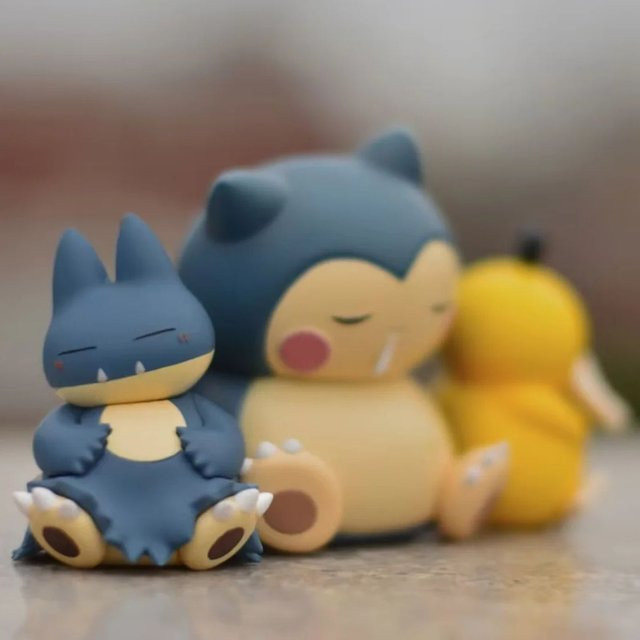 Keeppley Pokemon Anime-Figur Psyduck Snorlax Schlafende Version aus PVC - Bild 1