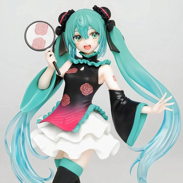 Bandai Hatsune Miku Chinoiserie Chi-Pao Jingpin Fan Garage Kit Sammler-Actionfigur in Multicolor - Bild 1