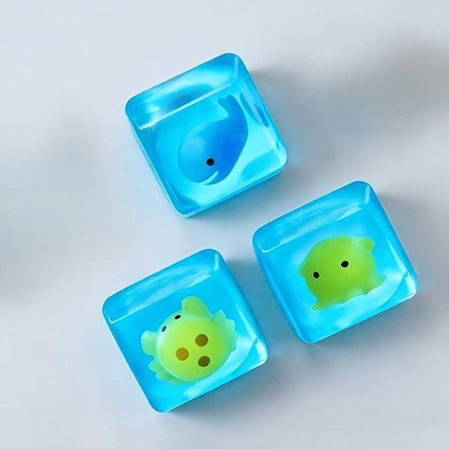 HefengCL Eiswürfel Squishy Fidget Spielzeug, Meerestier Maltose Gel, Langsam Rückprallendes Knetspielzeug - Bild 1
