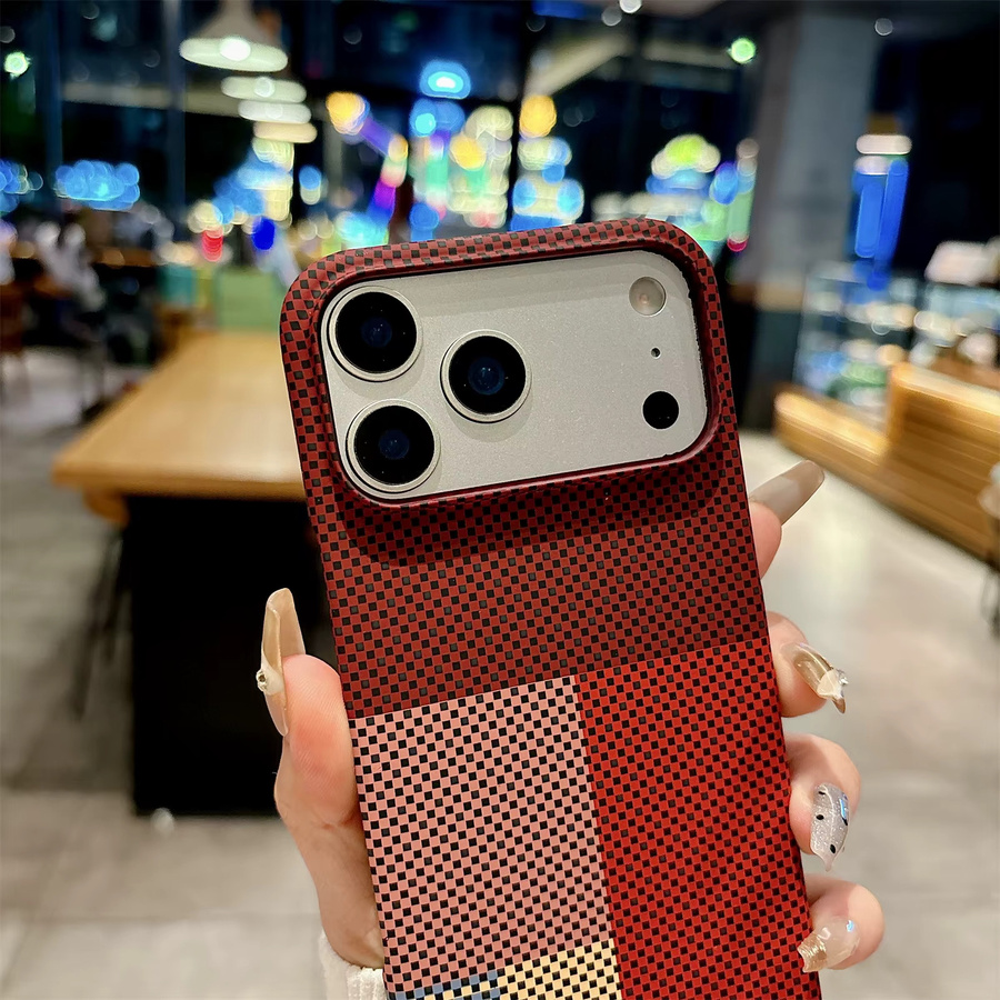 Magnetische Handyhülle mit Kohlefaser-Kevlar-Textur aus Hartplastik für Apple iPhone 13, 14 Plus, 15 und 17 Pro Max - Bild 2