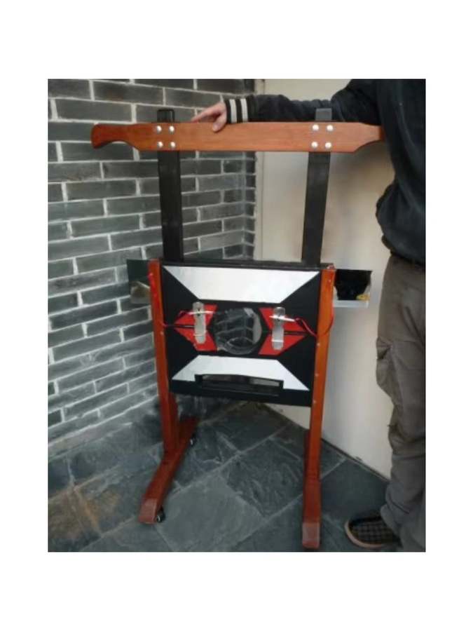 Enjoyer Deluxe Kopfchopper, Bühnenrequisiten, Holz - Bild 3