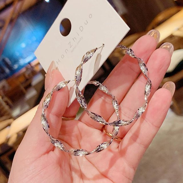 YIRAN Jewelry Creolen, Spiralwellen, Matt, Damen - Bild 1
