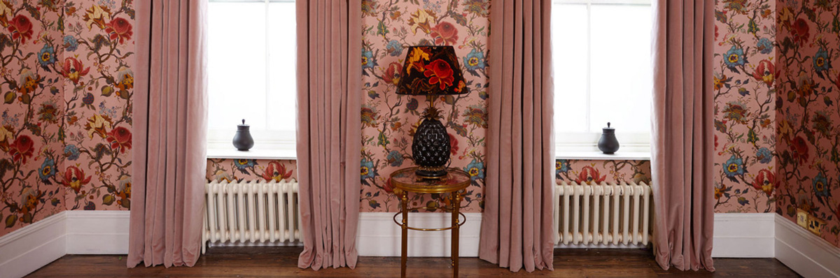 House of Hackney Tapete Artemis Blush Floral Mural in Pink mit botanischem Vintage-Design - Bild 4
